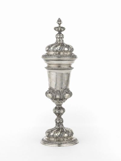 Grande Vaso con Coperchio in Argento