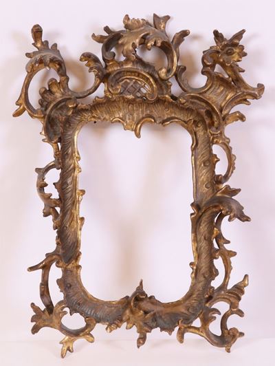 Piccola Cornice in Legno Intagliato e Dorato a Cartoccio