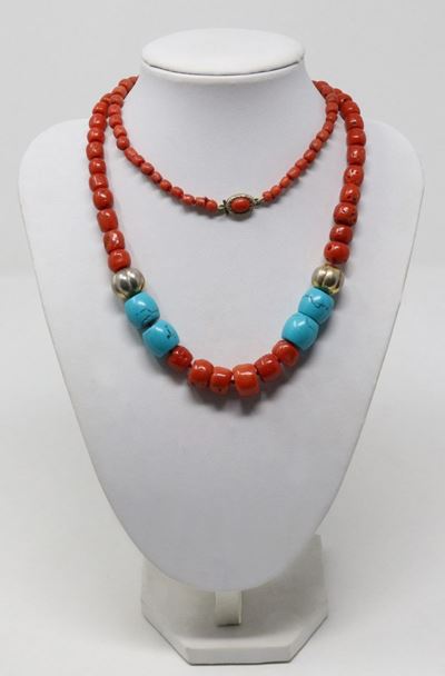 Collana a Scalare in Corallo con Inserti in Turchese e Argento