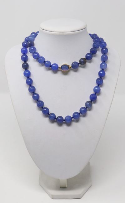 Collana in Calcedonio con Fermatura in Oro