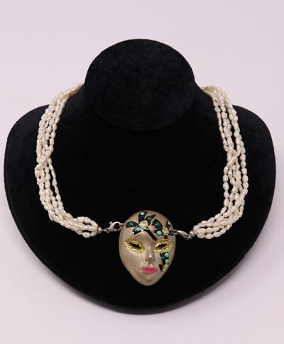 Collana a Cinque Fili in Perle di Fiume con Pendente in Argento