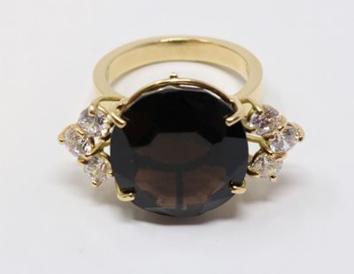 Anello in Oro con Quarzo Fumé Centrale e Zaffiri Bianchi Laterali