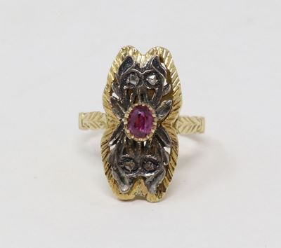 Anello in Oro e Argento con Rubino e Diamanti