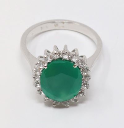 Anello in Oro con Grisopasio e Zaffiri Bianchi