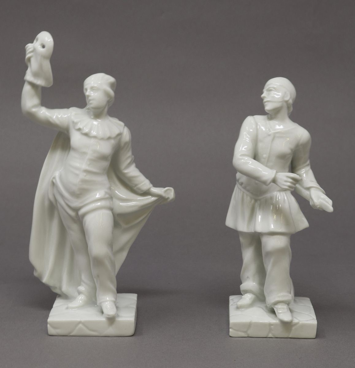 Tre Coppie di Sculture in Porcellana Bianca