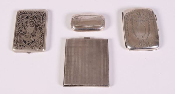 Quattro oggetti in argento