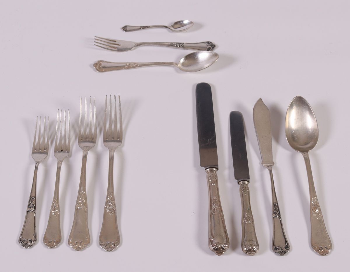 Servizio di Posate da Tavola in Argento 800