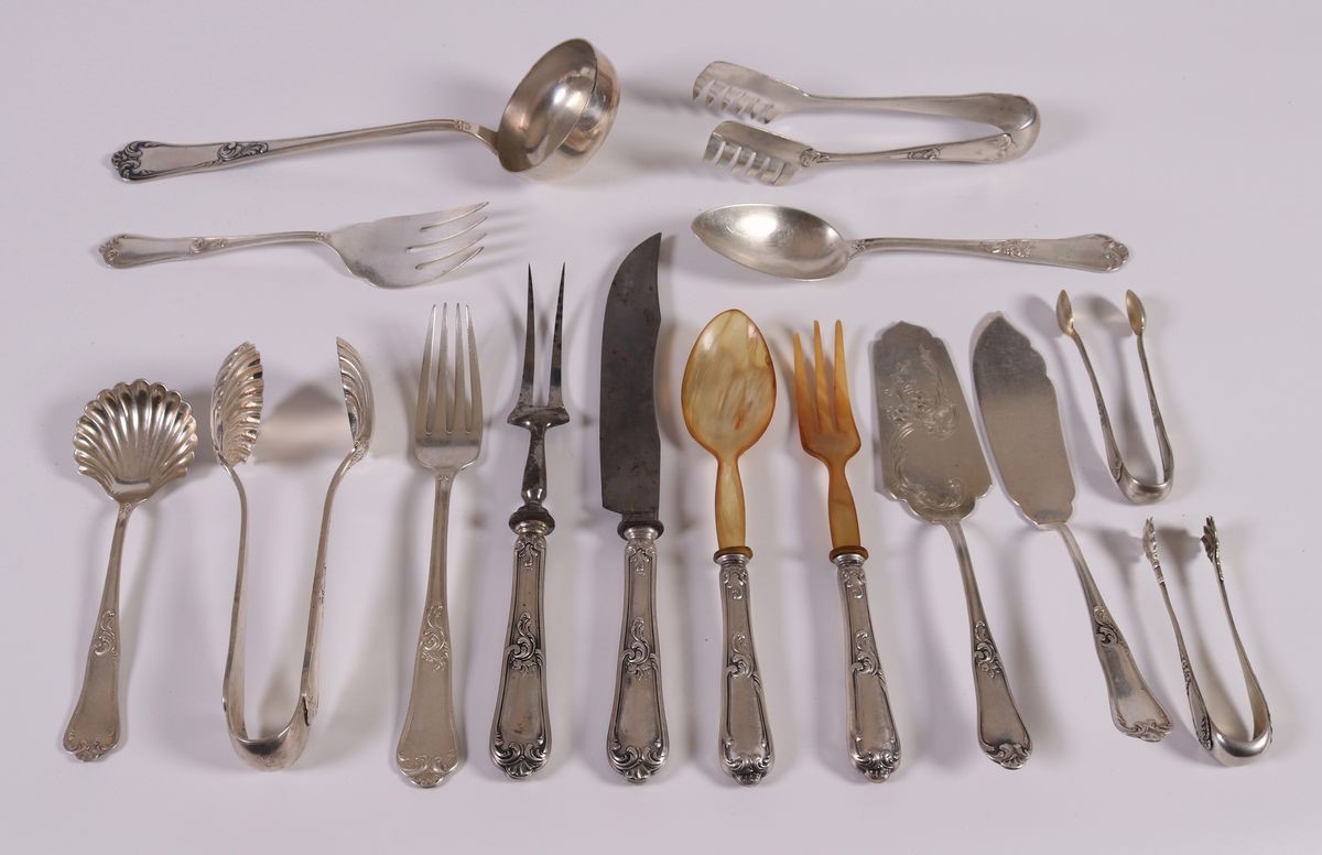 Servizio di Posate da Tavola in Argento 800