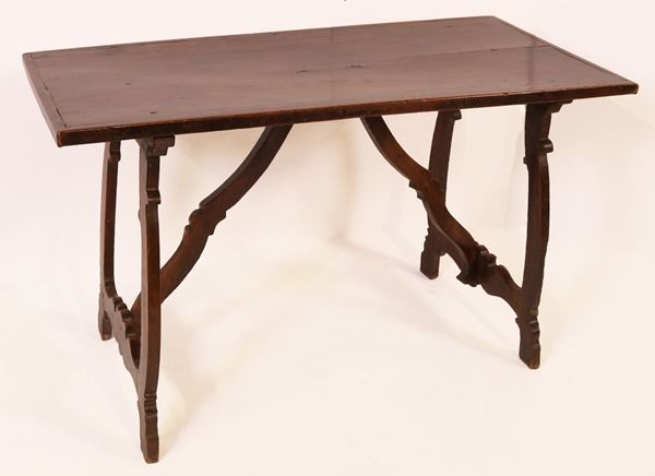 Tavolo a lira in legno di noce