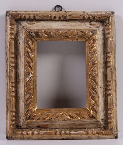 Cornice in Legno Laccato e Dorato