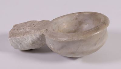 Acquasantiera in Marmo Bianco