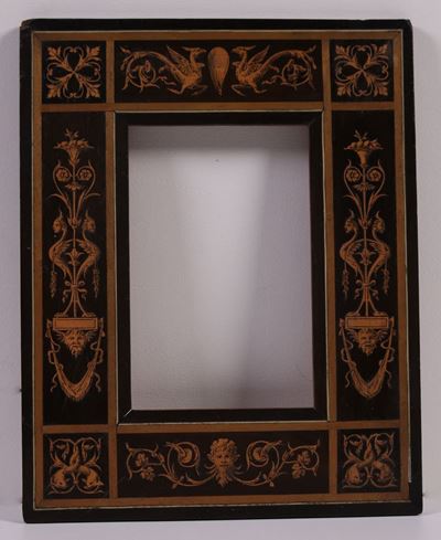 Cornice in Legno Ebanizzato e Intarsiato