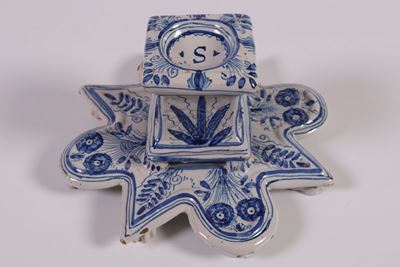 Saliera a Stella in Maiolica Bianco Blu