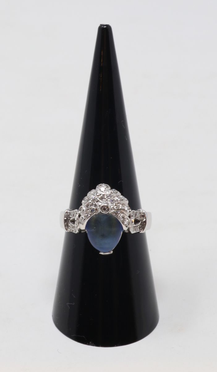Anello in Oro Bianco, Agata Blu e Brillanti