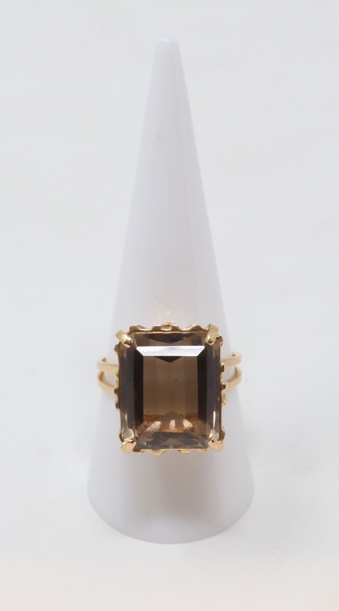 Anello in Oro Giallo con Quarzo Citrino Rettangolare