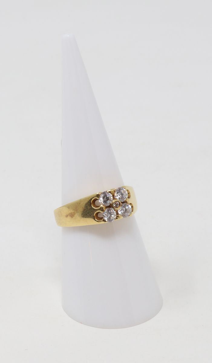 Anello in Oro e Zirconi