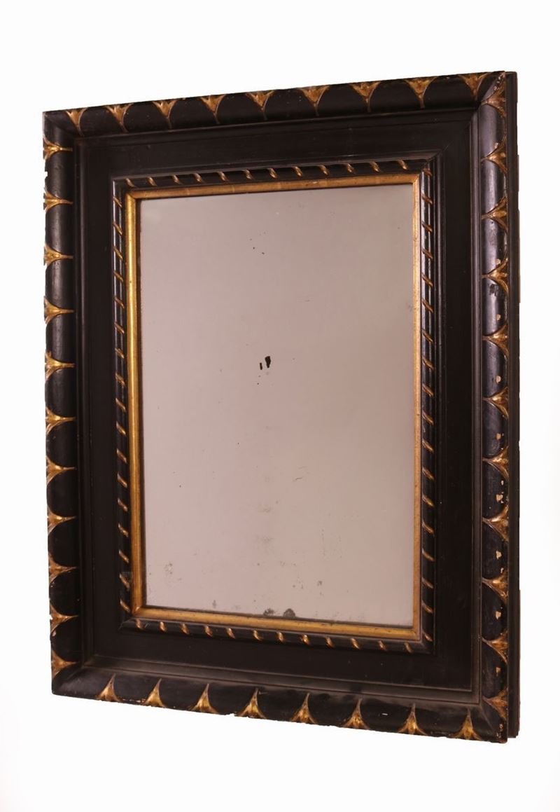 Cornice in Legno Ebanizzato con Specchio