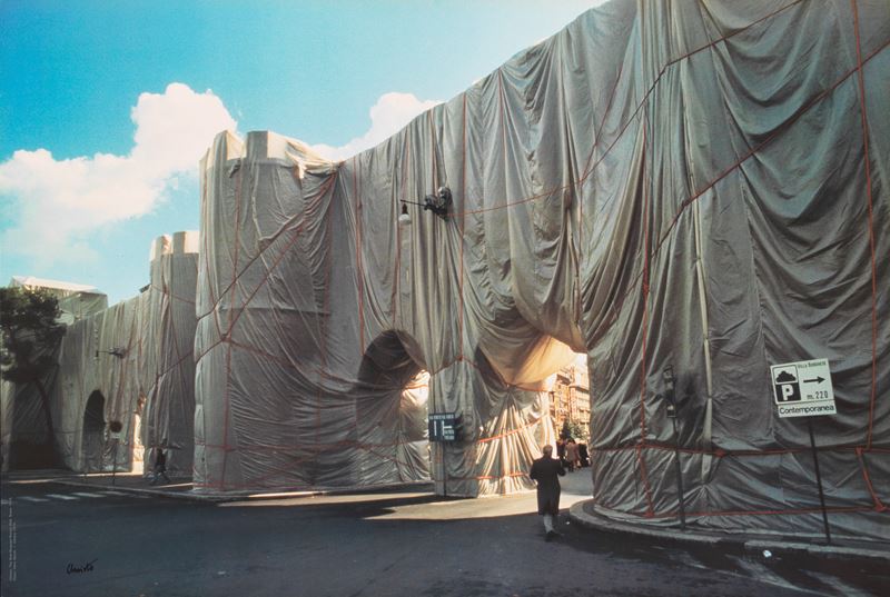 Christo Javacheff Christo - The Wall-wrapped Roman Wall