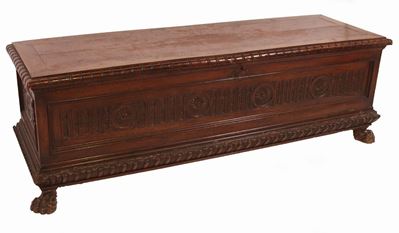 Cassapanca in Legno di Noce in Stile Rinascimento