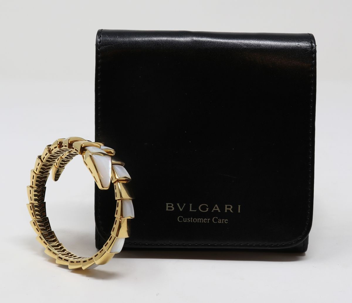 Bracciale Bulgari in Oro Giallo e Madreperla Bianca