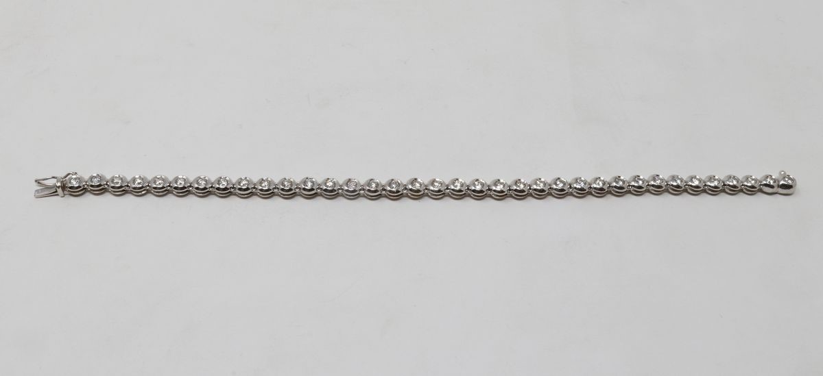 Bracciale Tennis in Oro Bianco e Brillanti