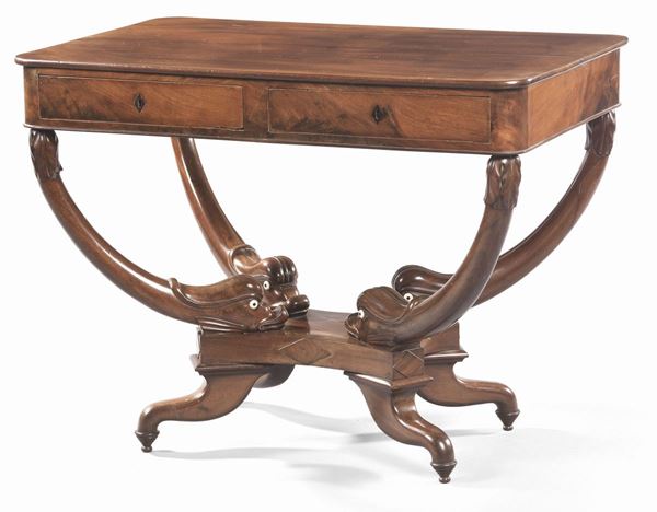 Tavolo in legno di noce  (XIX secolo.)  - Asta Importanti Arredi e Dipinti Antichi - I - Casa d'aste Farsettiarte