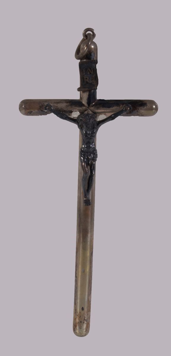 Crocifisso in Argento Fuso Sbalzato e Cesellato