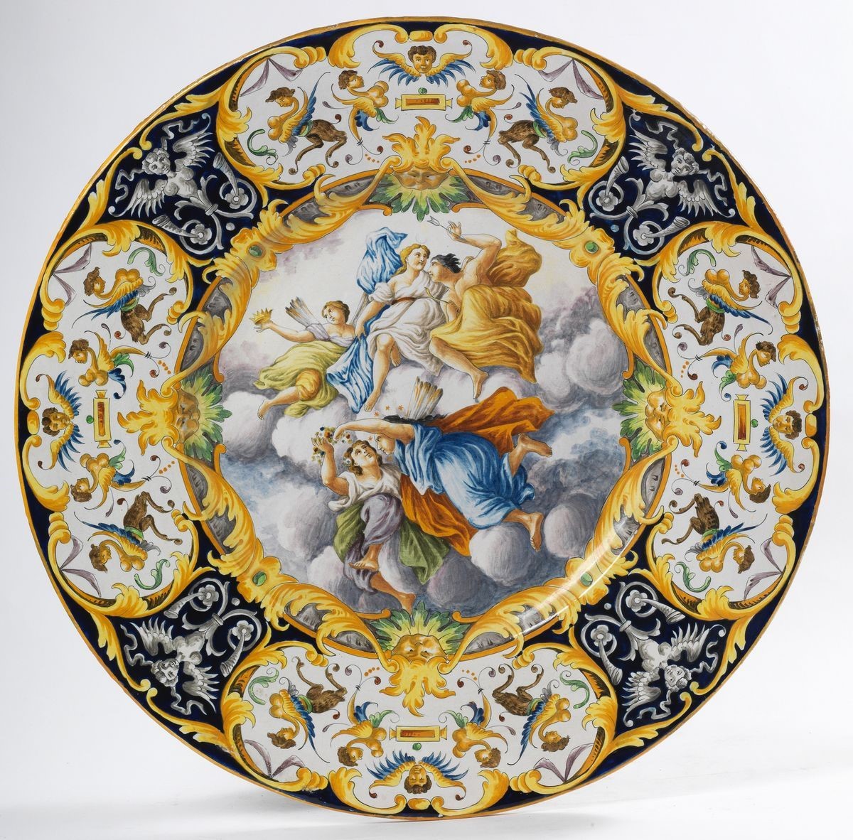 Due Grandi Piatti in Maiolica Policroma
