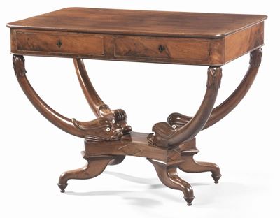 Tavolo in Legno di Noce