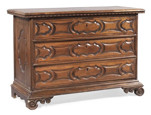 Comò in legno di noce