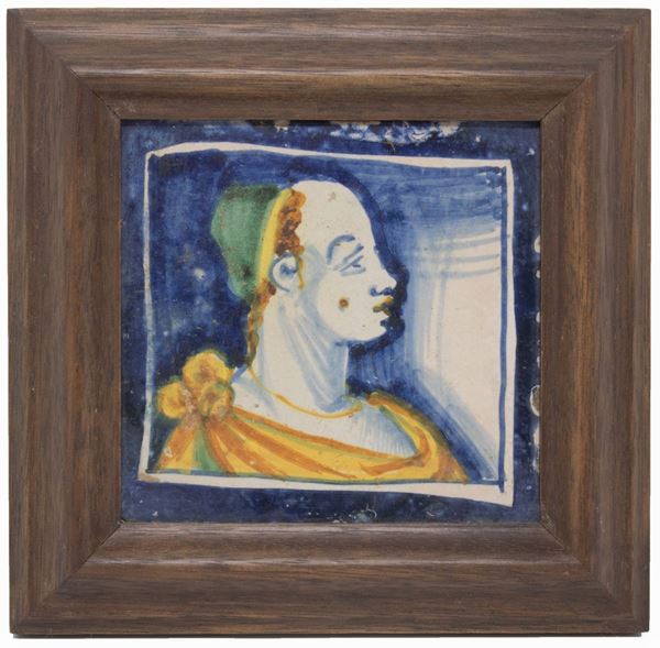 Piastrella in maiolica policroma