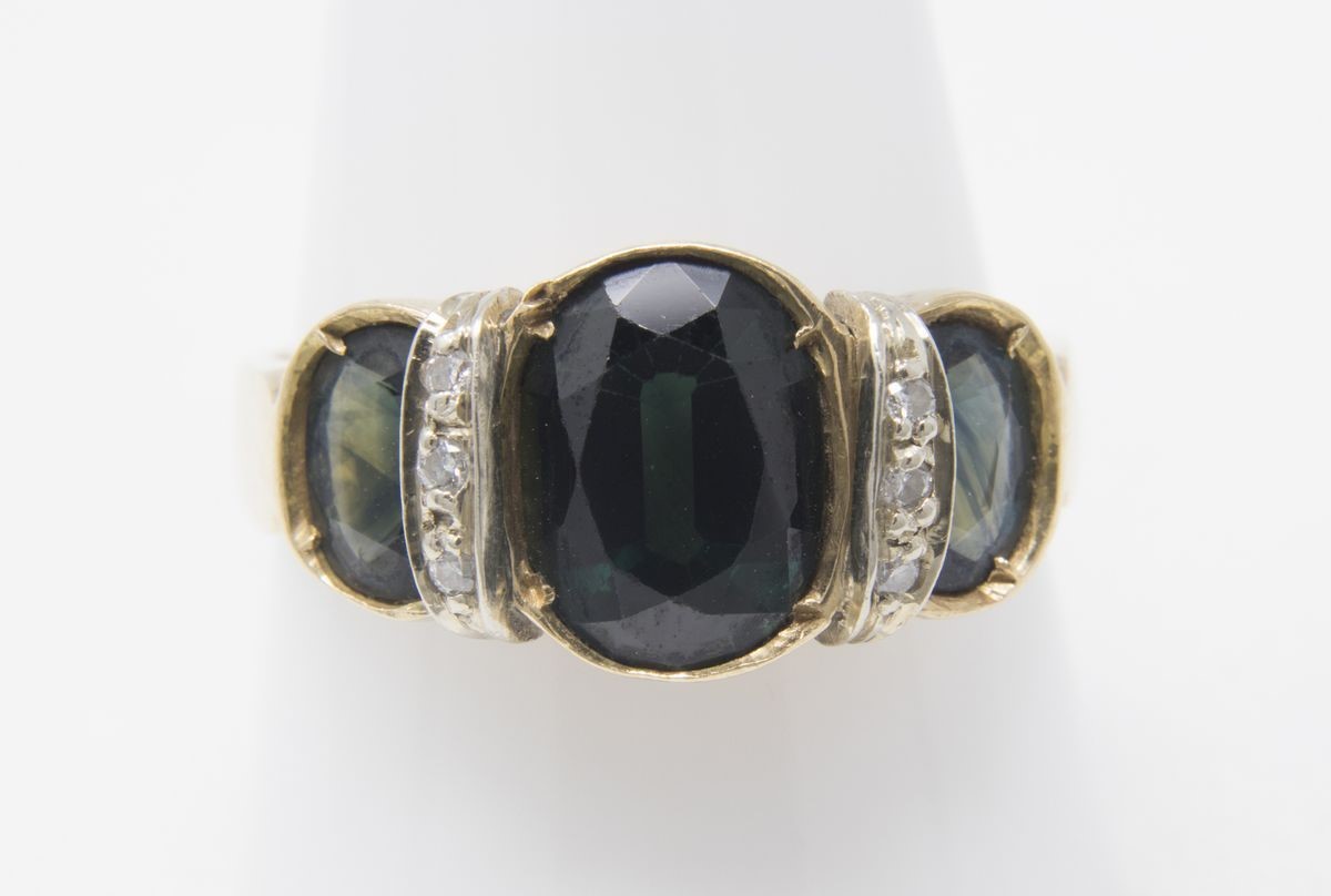 Anello in Oro Giallo e Zaffiri Australiani