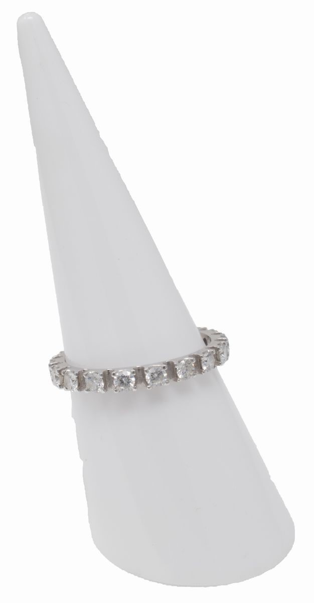 Anello Eternity in Oro Bianco e Diamanti