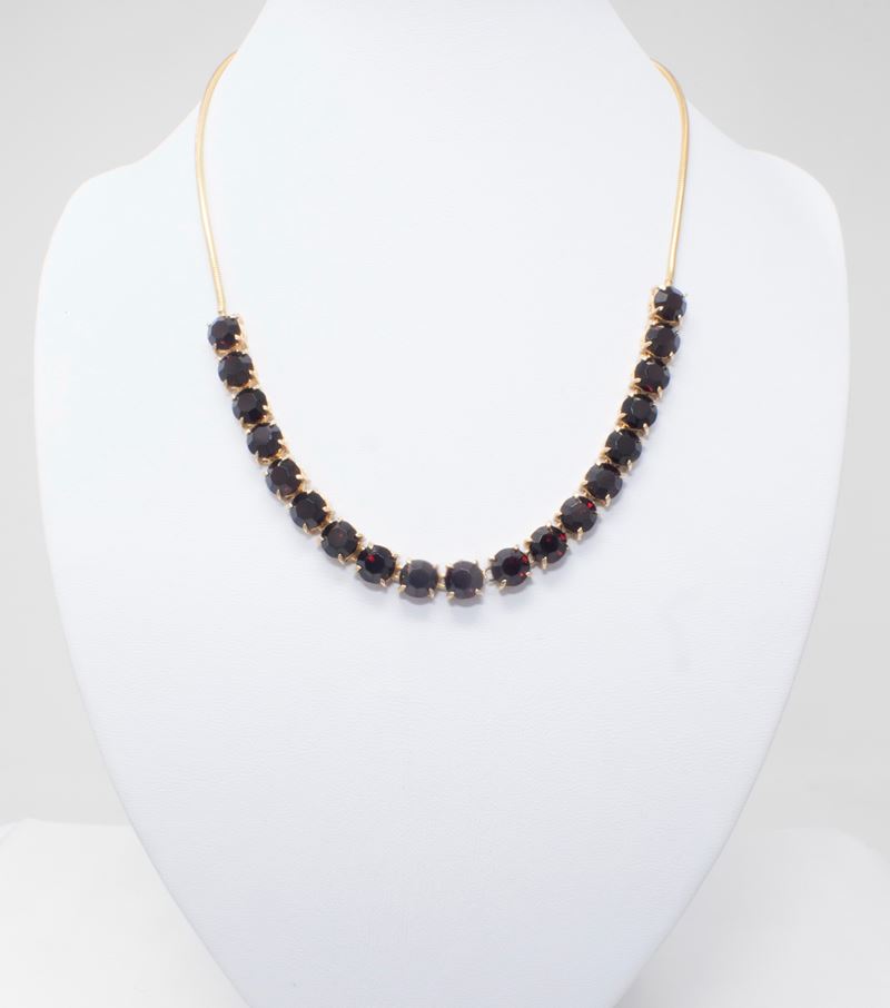 Collana Girocollo e Anello in Oro e Granati