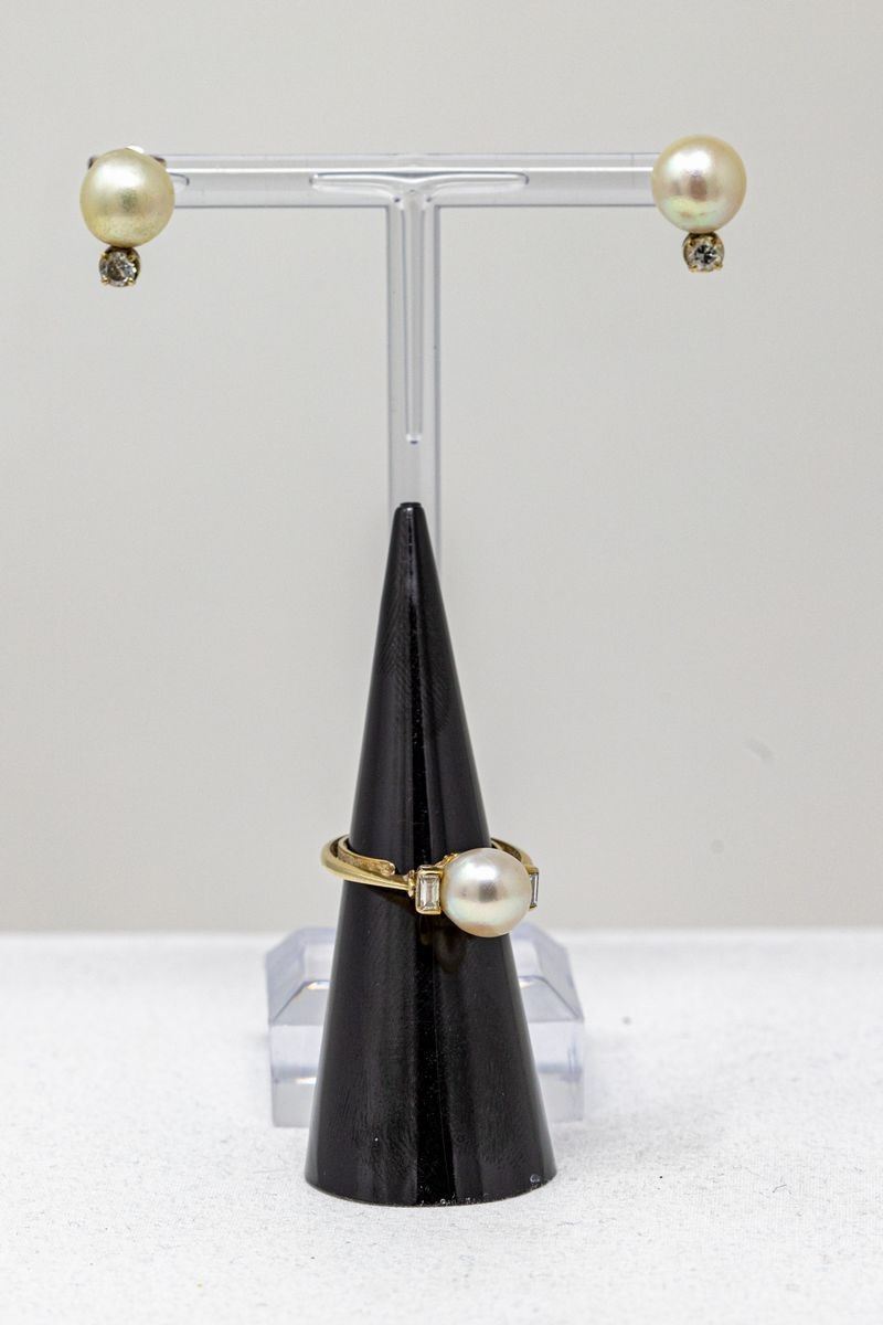 Anello e Orecchini in Oro e Perle
