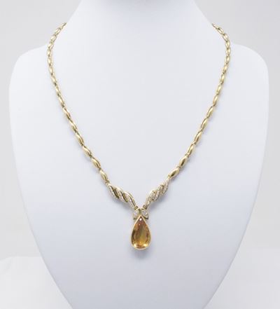 Collana a Maglia Ovale in Oro Giallo, Quarzo Citrino a Goccia Centrale, Due Diamanti Taglio Navet...