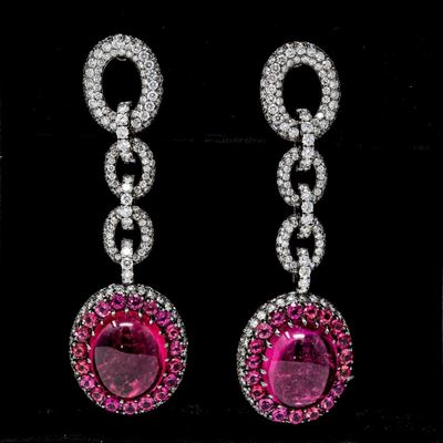 Importanti Orecchini Pendenti in Oro Bianco, Diamanti e Rubellite