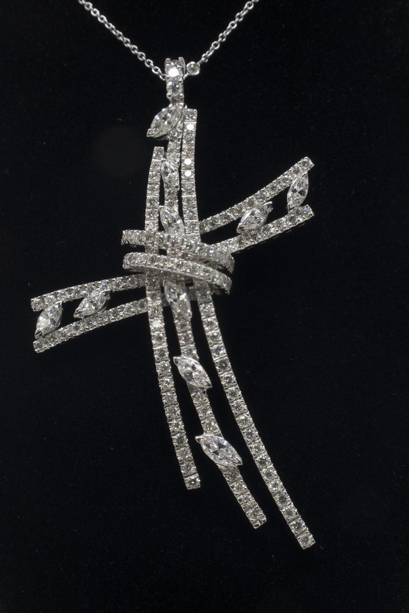 Collana in Oro Bianco e Diamanti