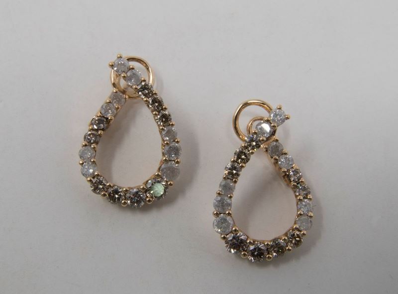 Orecchini a Goccia in Oro Giallo, Diamanti Brown e Ice