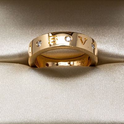 Bulgari Anello in Oro Rosa con Sette Diamanti Taglio Brillante