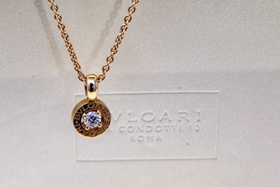 Bulgari Collana in Oro Rosa e Pendente con Diamante Centrale