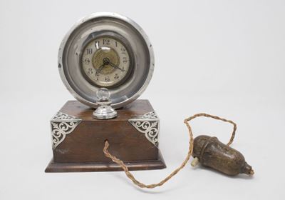 Orologio da Comodino in Legno e Argento