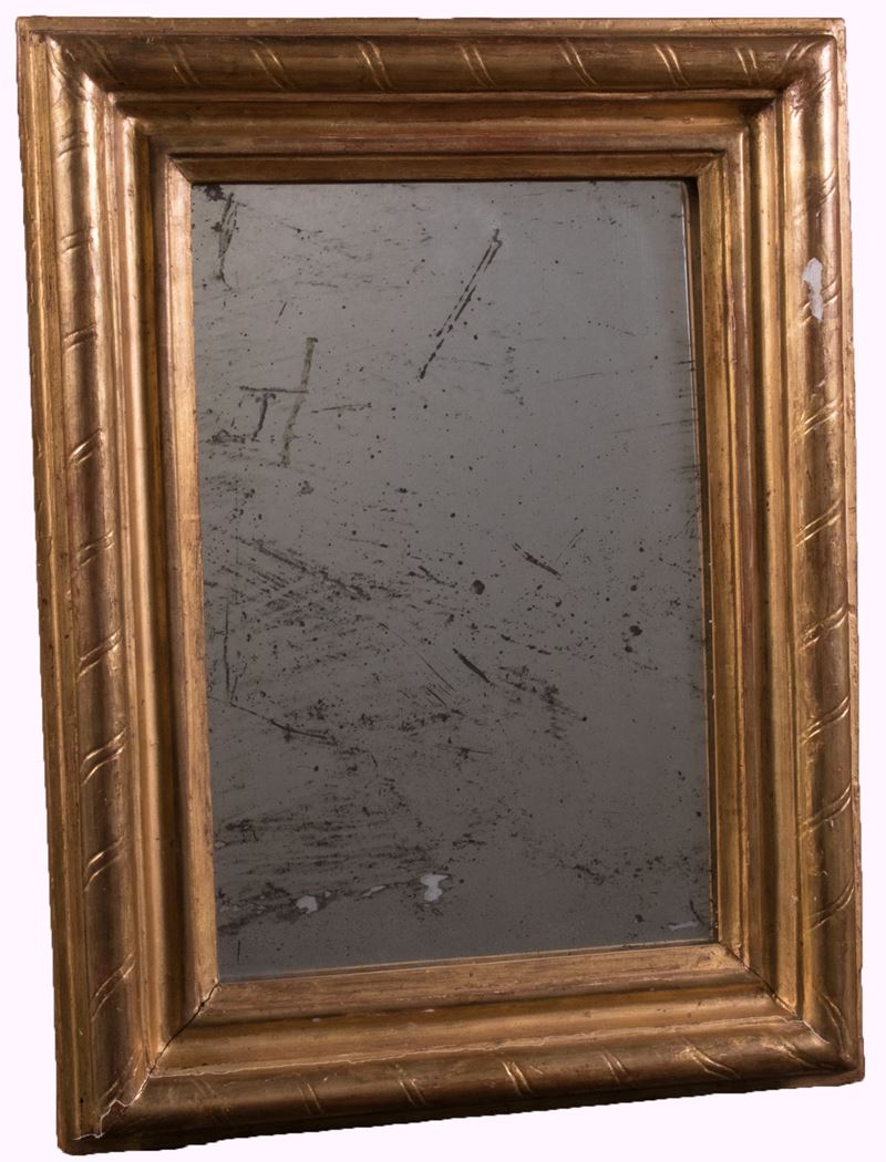 Specchiera in Legno Sagomato e Dorato