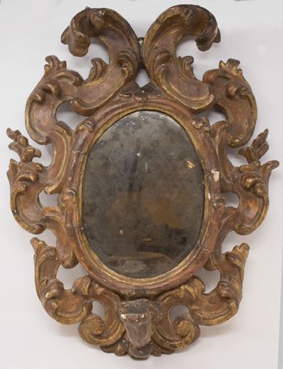 Specchiera Ovata in Legno Intagliato e Dorato