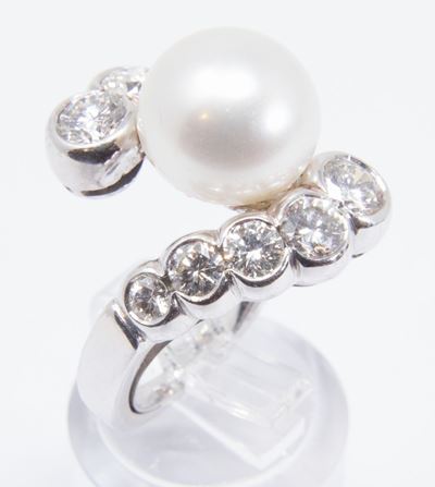 Anello in Oro Bianco, Perla e Brillanti