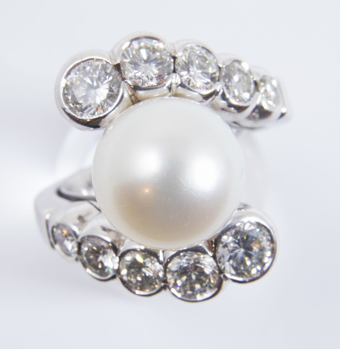 Anello in Oro Bianco, Perla e Brillanti
