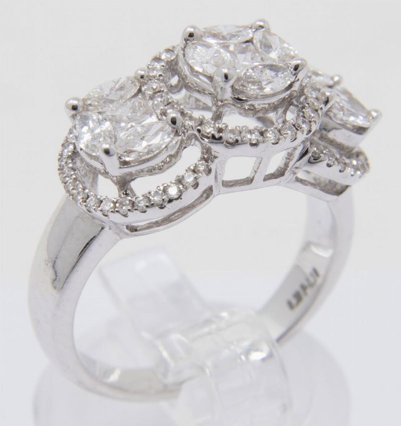 Anello Trilogy in Oro Bianco e Diamanti
