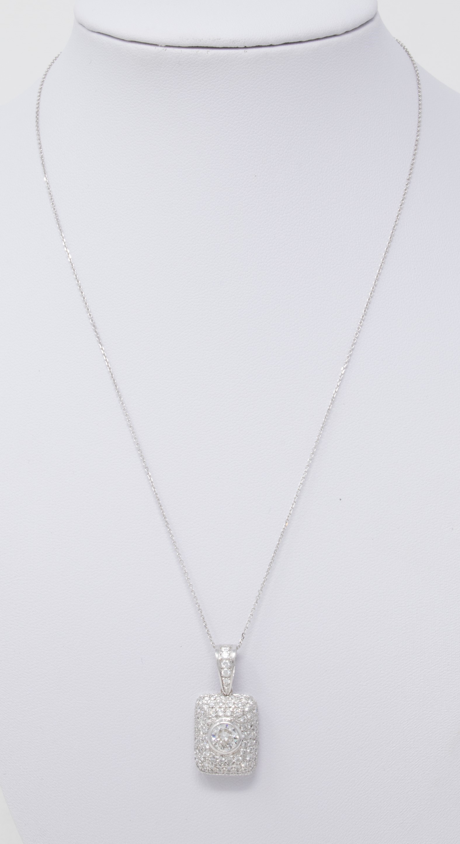 Pendente con Catenina in Oro Bianco e Diamanti