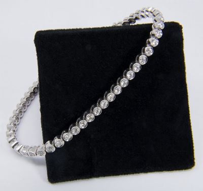 Bracciale Tennis in Oro Bianco e Diamanti