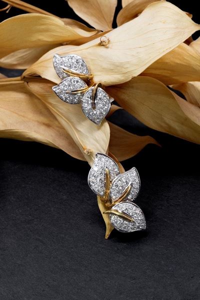 Orecchini a Clips in Oro Giallo e Diamanti